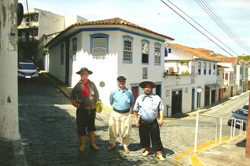 Visita ilustre: Grupo de Gaúchos - Viamão